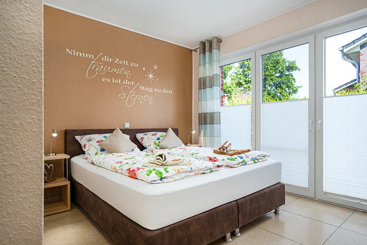 Greetsiel, Justus-Hanssen-Weg 4 / Wohnung: Ferienwohnungen Grachtentraum